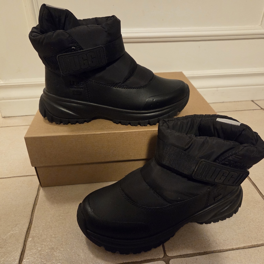 UGG Black Winter Boots for Women
